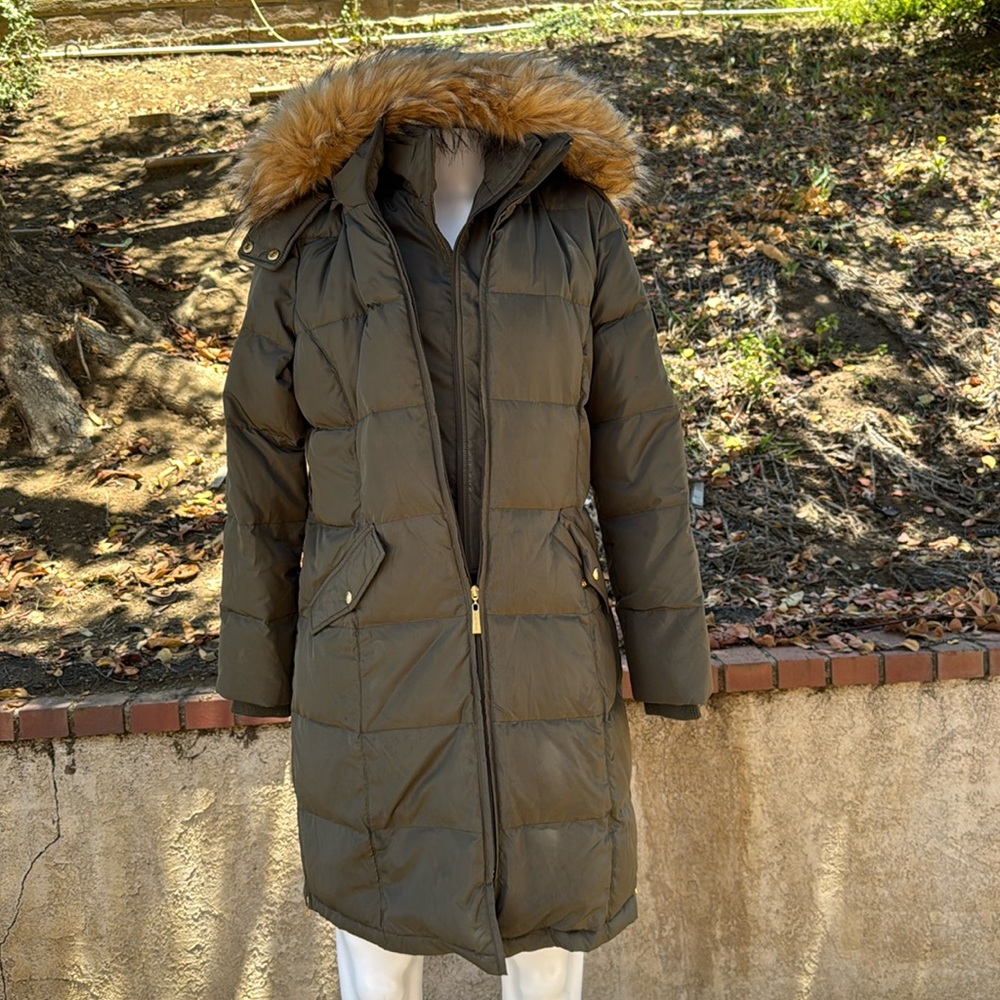 Ellen Tracy olive puffer coat faux fur detachable hood